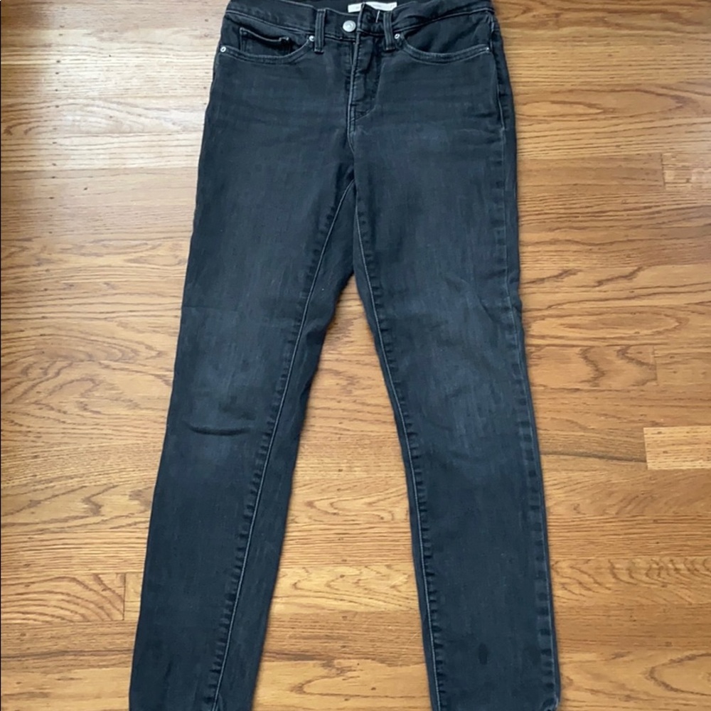 Levi’s 311 shaping skinny 27 30